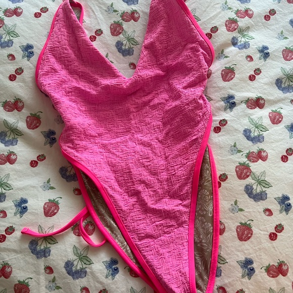 Free-est Amber One Piece Swimsuit - Picture 1 of 11
